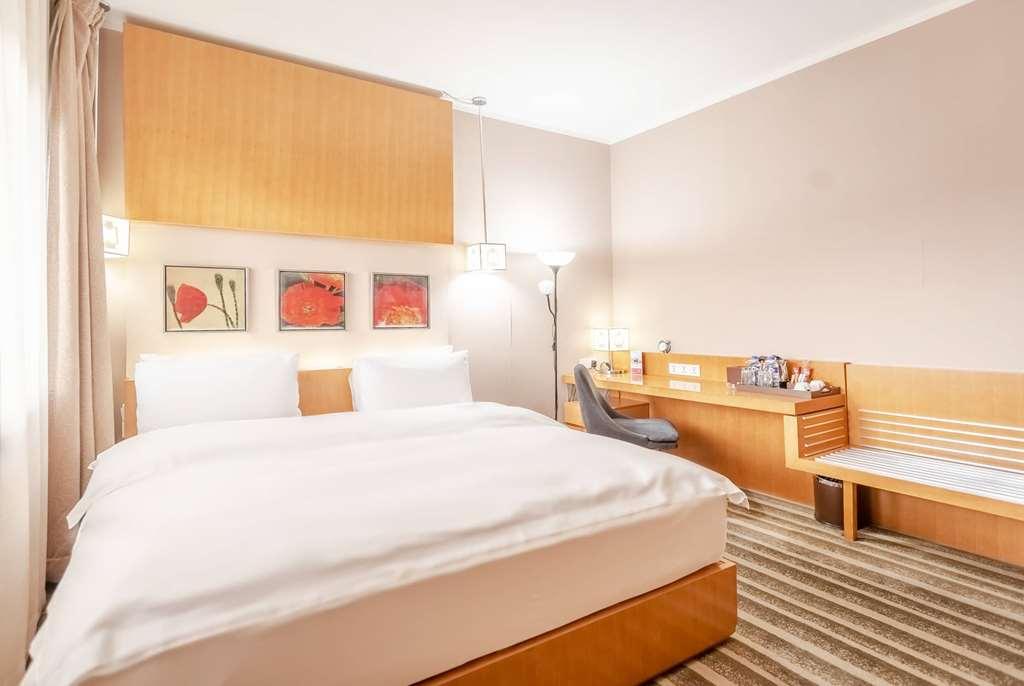 Ramada Ulaanbaatar City Center Стая снимка