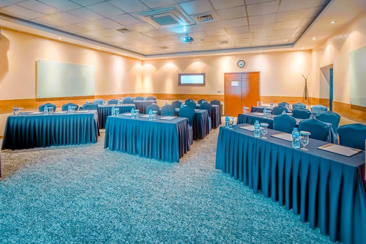 Ramada Ulaanbaatar City Center Екстериор снимка