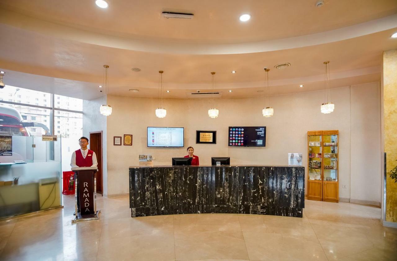 Ramada Ulaanbaatar City Center Екстериор снимка